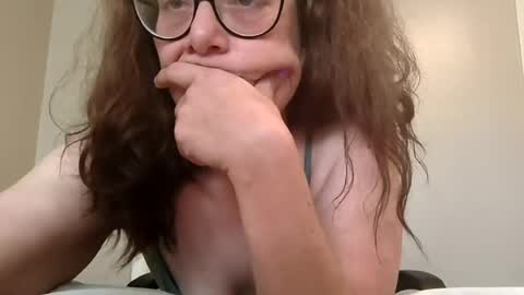 isabellenoela93 online show from June 15, 7:05 pm
