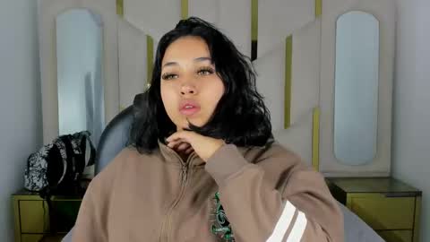 isabellrodriguez18 online show from September 9, 3:17 am