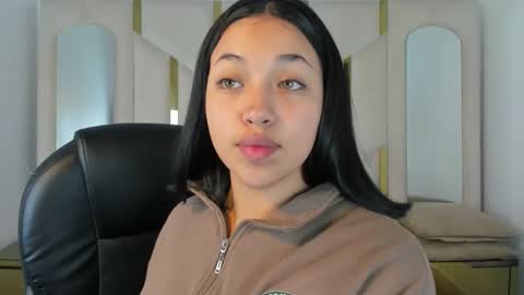 isabellrodriguez18 online show from October 7, 3:14 am