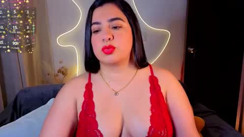 Isa online show from February 9, 3:27 pm