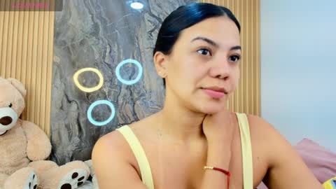 ISADORA online show from March 31, 12:38 pm