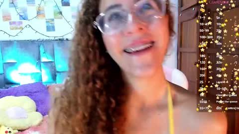 Isabela  online show from May 28, 10:56 am