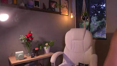 Isa Isabella online show from September 13, 12:49 pm