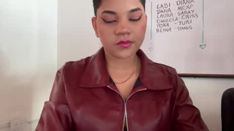 Snapshot of ise_lunny chatting on September 17, 5:36 pm isabela online show from September 17, 5:36 pm