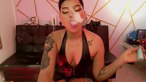 Snapshot of ise_lunny chatting on September 23, 6:49 am isabela online show from September 23, 6:49 am