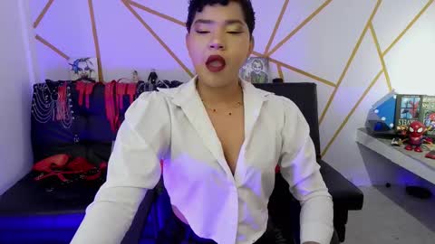 Snapshot of ise_lunny chatting on October 28, 8:44 pm isabela online show from October 28, 8:44 pm