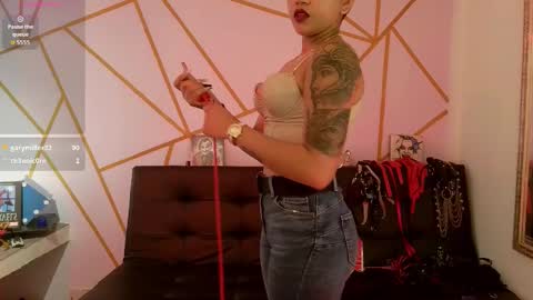 Snapshot of ise_lunny chatting on October 29, 11:17 pm isabela online show from October 29, 11:17 pm