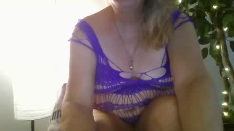 Iseestarz420 online show from November 22, 5:28 am