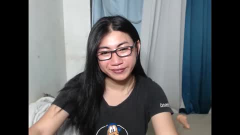 Snapshot of ishie_yoshixx chatting on October 12, 8:02 am IRISH online show from October 12, 8:02 am