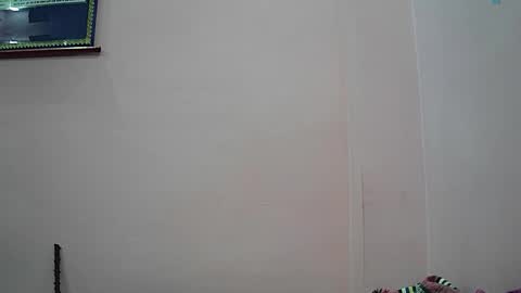 ishika_singh_ online show from October 23, 2:11 am