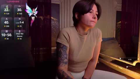 Snapshot of ishtardivine chatting on October 8, 4:32 am Ishtar online show from October 8, 4:32 am