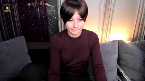 Snapshot of ishtardivine chatting on November 17, 5:02 am Ishtar online show from November 17, 5:02 am