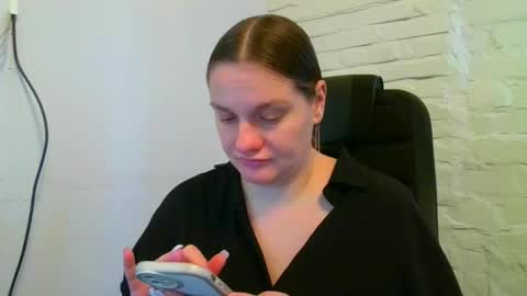 isingle_mom online show from October 22, 4:35 am