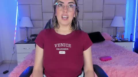 Pauli online show from December 7, 7:21 pm