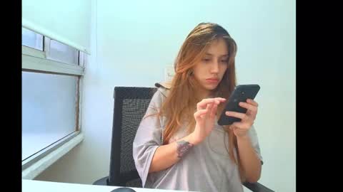 Snapshot of isis_pink chatting on February 16, 10:28 pm Alaya online show from February 16, 10:28 pm