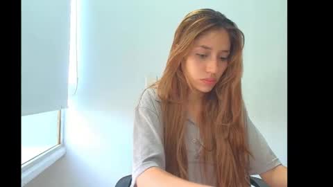 Snapshot of isis_pink chatting on February 26, 4:39 pm Alaya online show from February 26, 4:39 pm