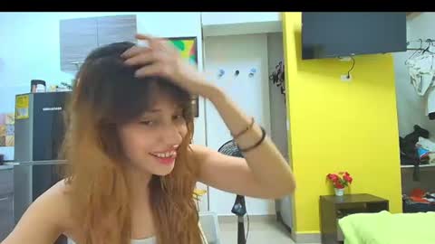 Snapshot of isis_pink chatting on July 29, 11:36 pm Alaya online show from July 29, 11:36 pm