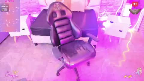 isis_tay1 online show from June 26, 3:11 am