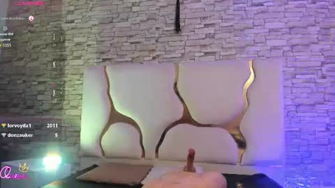 isis_tay1 online show from July 14, 10:21 am