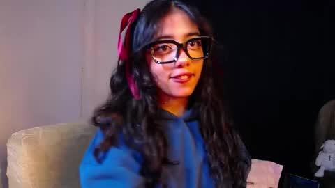 Snapshot of isis_valen chatting on October 24, 11:50 am isis_valen online show from October 24, 11:50 am