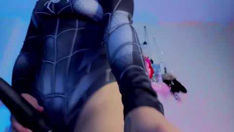 Isisjones18 online show from February 12, 3:34 am