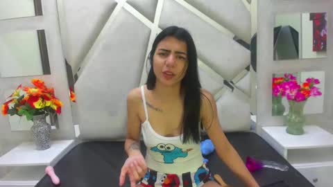isisrousexx online show from January 6, 9:19 am