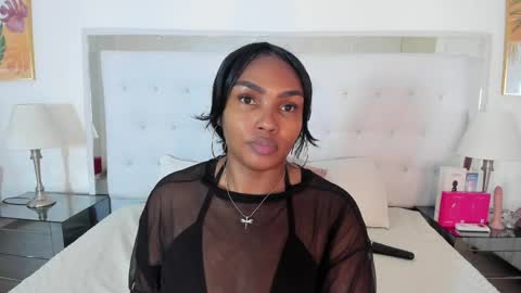 Snapshot of isla_scott chatting on April 10, 11:26 am Vanessa online show from April 10, 11:26 am