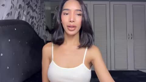 isla online show from July 8, 3:22 am