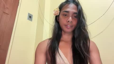 Alona online show from June 5, 1:23 am