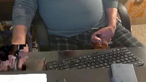 Snapshot of islandduke chatting on September 18, 3:47 pm Duke online show from September 18, 3:47 pm