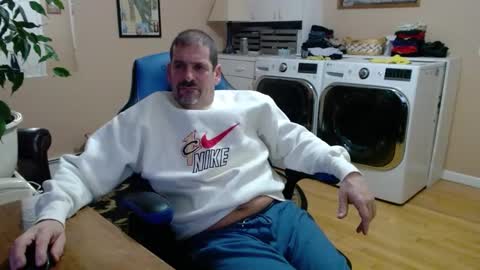 Jim online show from February 5, 9:36 am