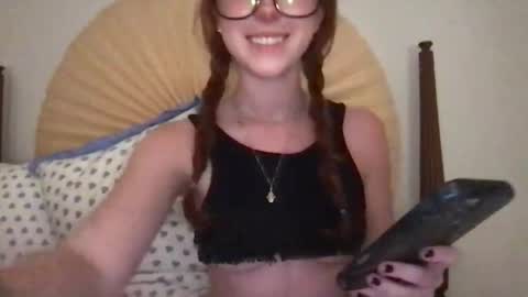 Snapshot of islashaw chatting on June 11, 2:22 am islashaw online show from June 11, 2:22 am
