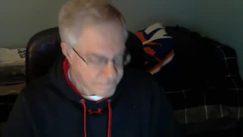 Snapshot of islesman22 chatting on January 20, 2:22 am islesman22 online show from January 20, 2:22 am