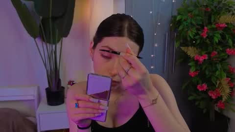 Emilia online show from March 20, 6:18 am