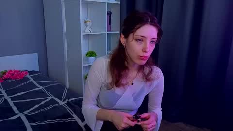 Emilia online show from March 29, 6:13 am