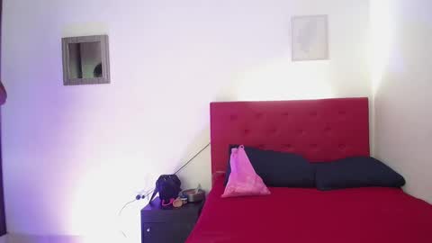 issa_kitty online show from January 10, 3:48 pm