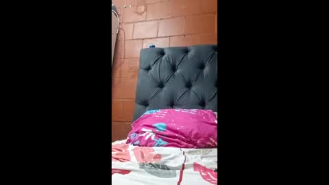 Isa online show from February 10, 5:39 pm