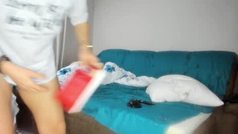 Snapshot of issabelle_69 chatting on December 6, 7:10 am Issabelle online show from December 6, 7:10 am