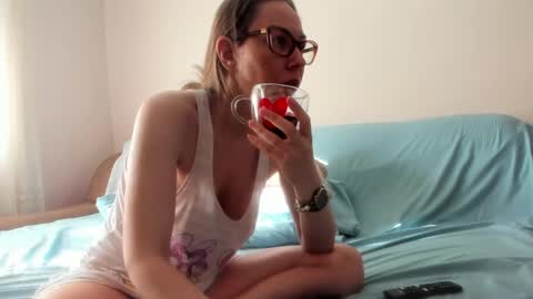 Snapshot of issabelle_69 chatting on April 30, 5:03 am Issabelle online show from April 30, 5:03 am