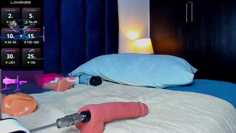 ISSAC online show from September 23, 7:44 am