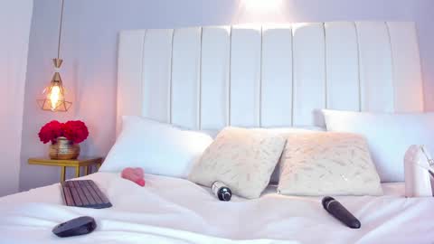 Issa online show from December 26, 8:21 pm