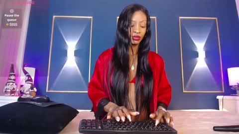 Snapshot of issyrosse chatting on December 27, 12:34 pm Isabelle online show from December 27, 12:34 pm