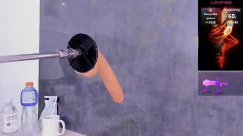 Snapshot of issys_milf chatting on May 28, 12:02 pm ISSYS online show from May 28, 12:02 pm