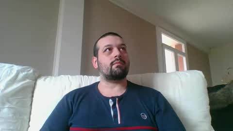 Snapshot of italianbigboy932 chatting on March 1, 2:19 pm italianbigboy932 online show from March 1, 2:19 pm