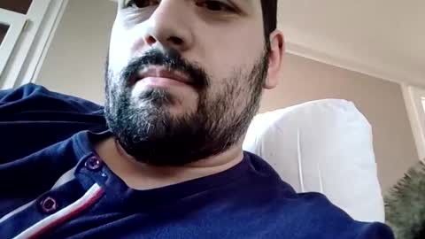 Snapshot of italianbigboy932 chatting on March 7, 4:37 pm italianbigboy932 online show from March 7, 4:37 pm