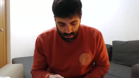 italianboybcn online show from December 17, 11:05 pm