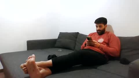 italianboybcn online show from December 22, 10:58 pm