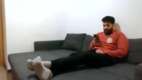 italianboybcn online show from December 24, 6:44 am