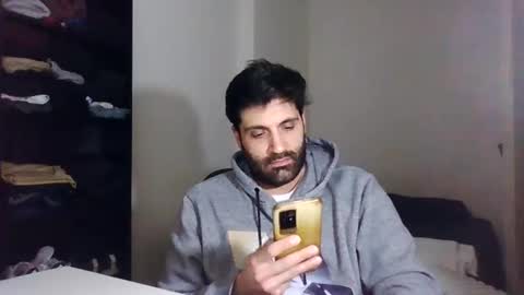italianboybcn online show from January 12, 5:11 pm