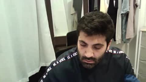 italianboybcn online show from September 26, 8:13 pm